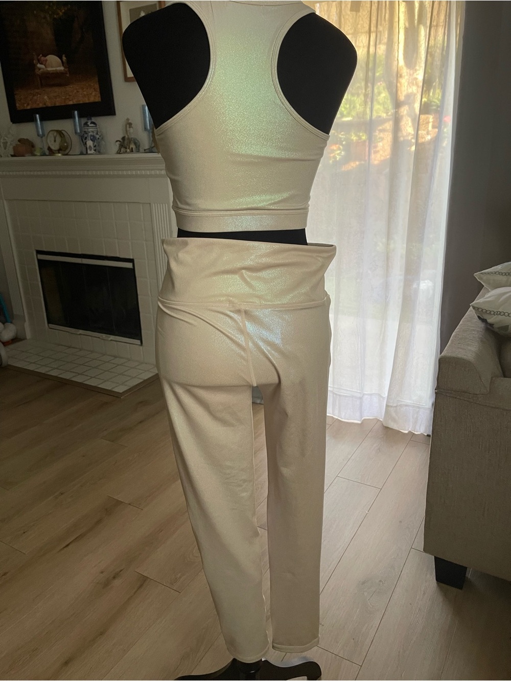 Shimmery Cream High-Waist Leggings with Matching Racerback Bra - Picture 3 of 3